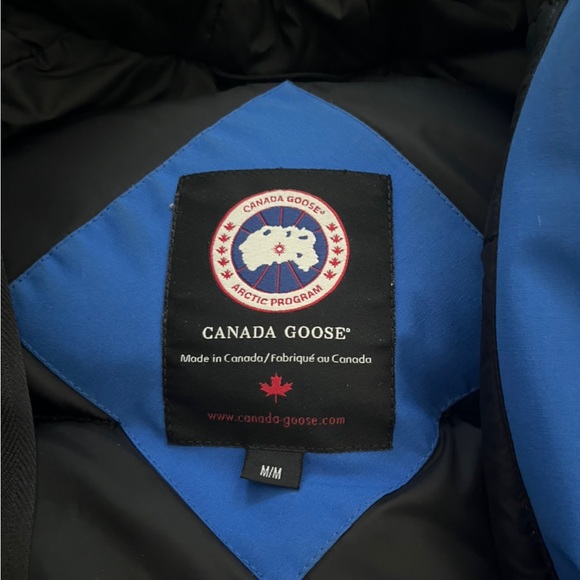 Women’s Canada Goose PBI Chilliwack Bomber Jacket and Tundra Ski Pants - Picture 5 of 10